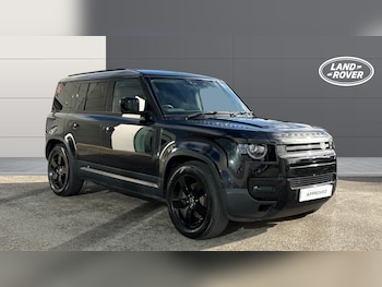 Used Land Rover Defender 2021 for sale - 76477127: Photo
