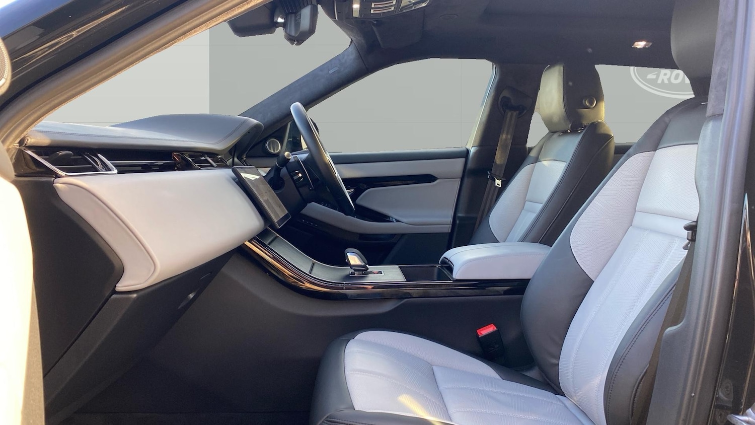 Used Land Rover Range Rover Evoque 2025 for sale - 76764109: Photo 3