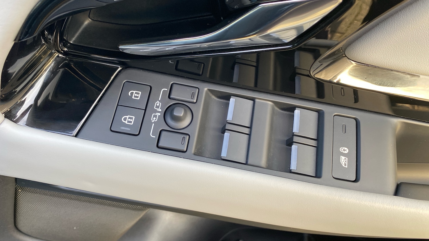 Used Land Rover Range Rover Evoque 2025 for sale - 76764109: Photo 39