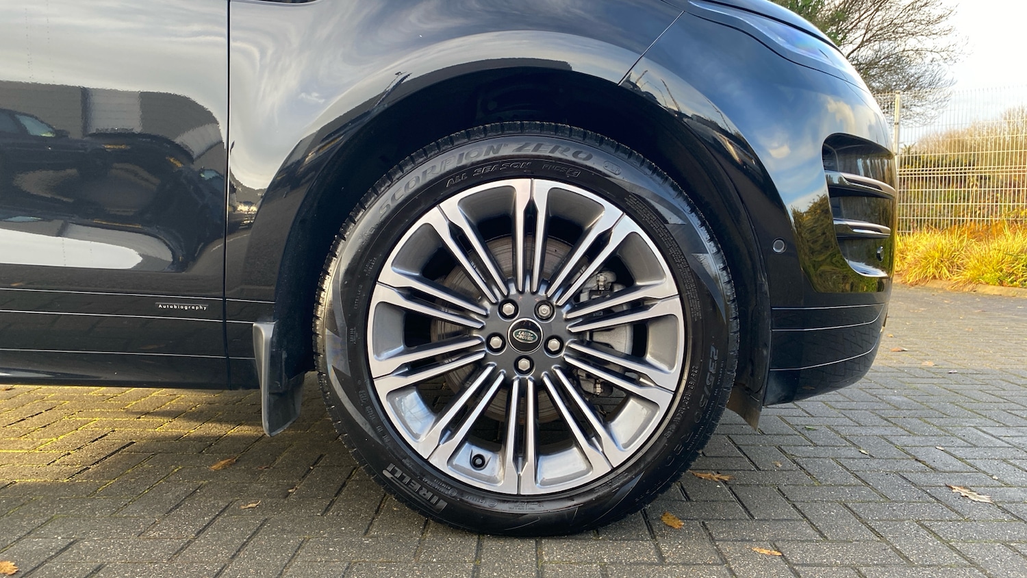 Used Land Rover Range Rover Evoque 2025 for sale - 76764109: Photo 8