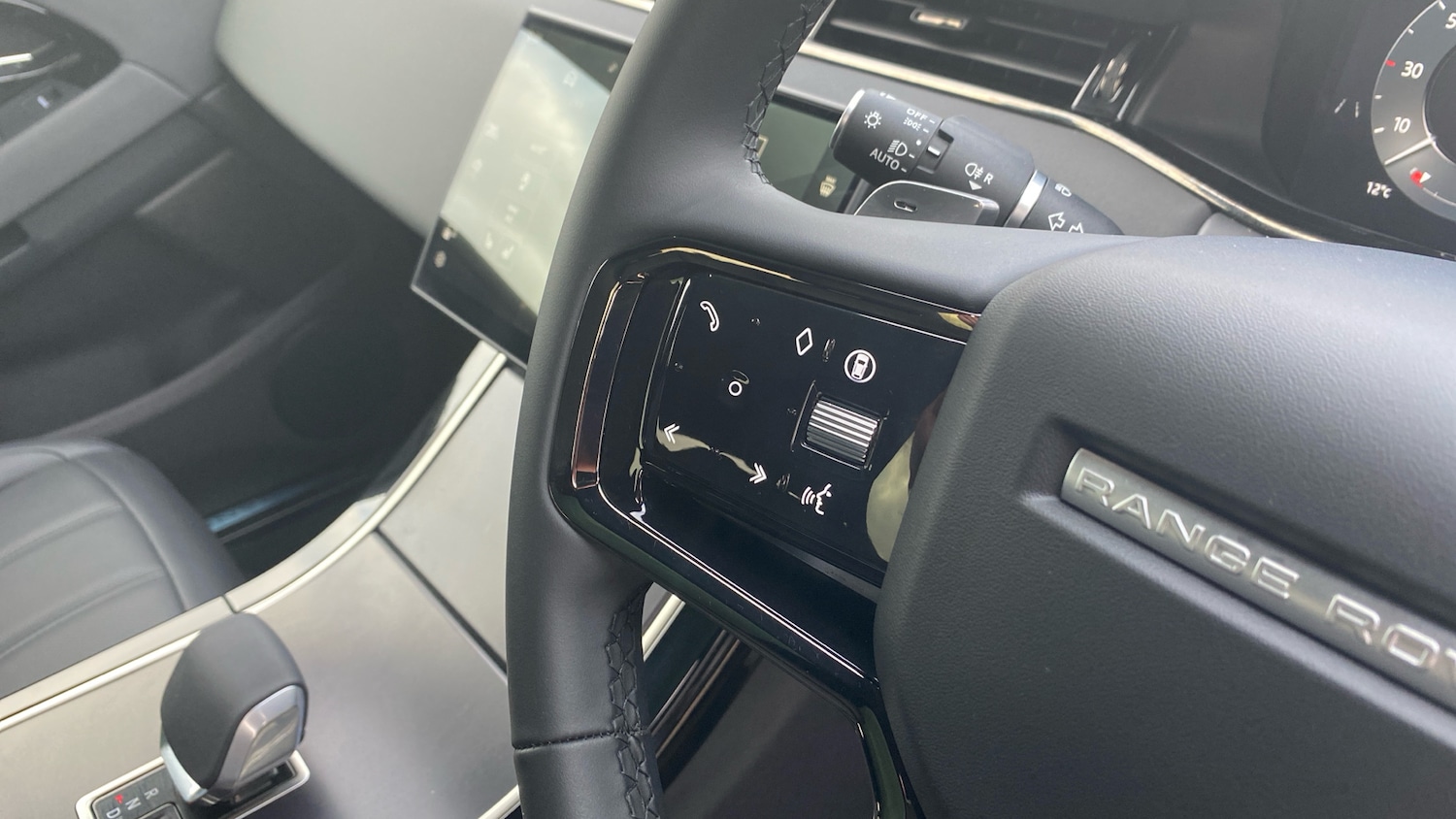 Used Land Rover Range Rover Evoque 2025 for sale - 76277076: Photo 49