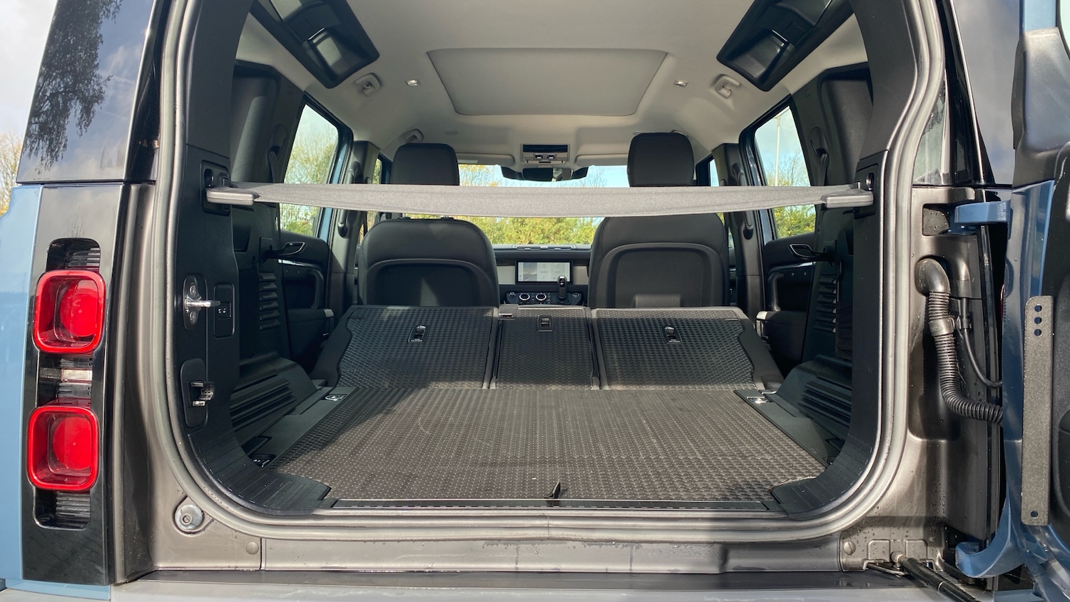 Used Land Rover Defender 2022 for sale - 76352430: Photo 10