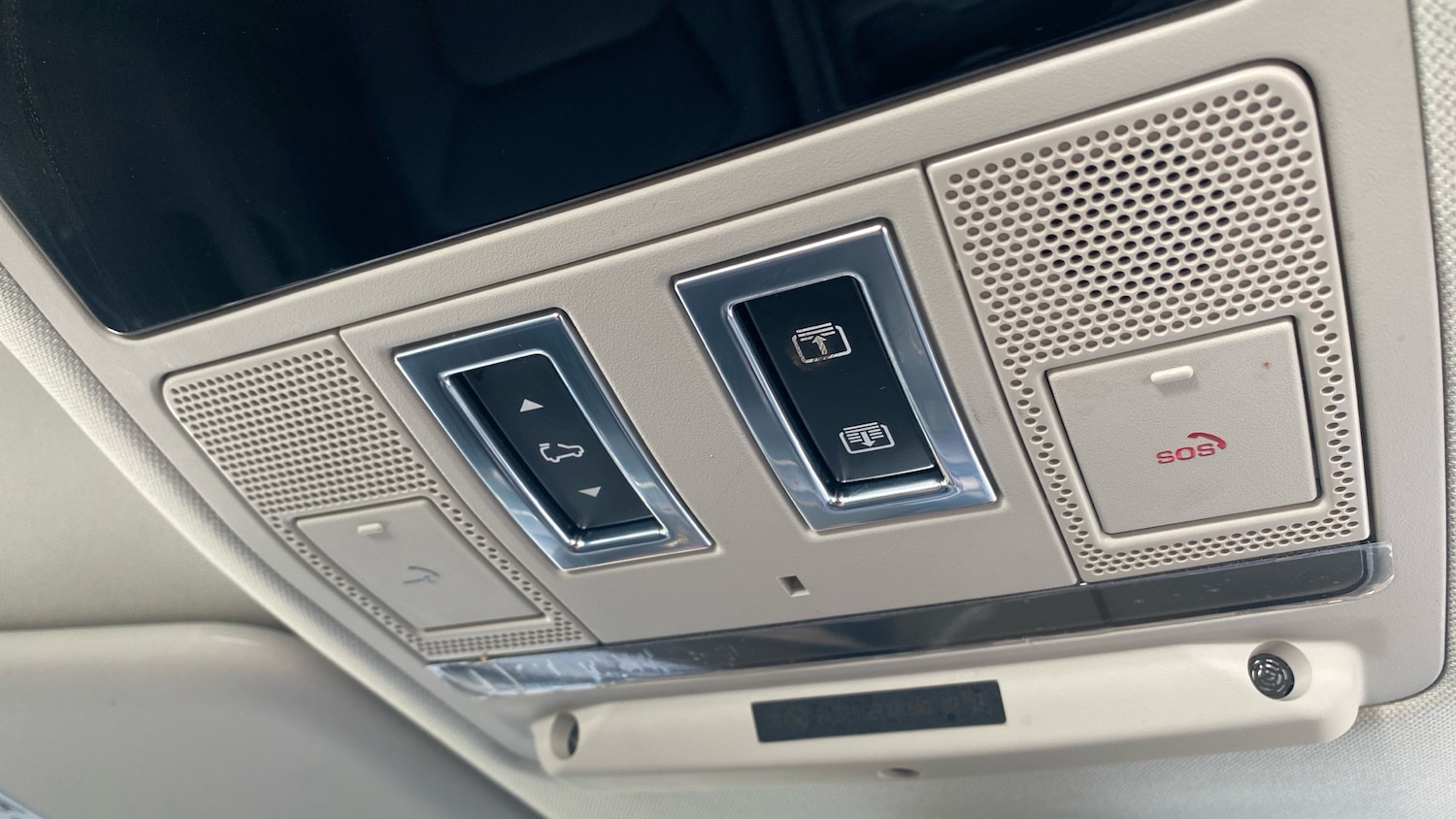 Used Land Rover Defender 2022 for sale - 76352430: Photo 65