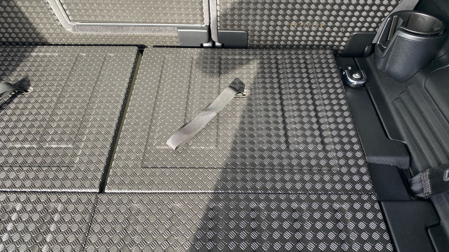 Used Land Rover Defender 2020 for sale - 77802244: Photo 39