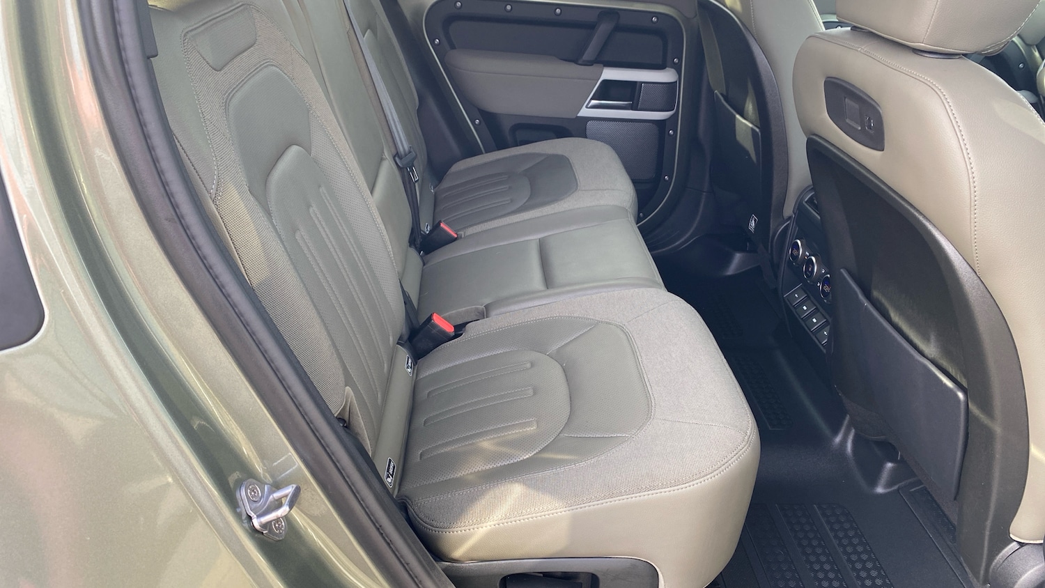 Used Land Rover Defender 2020 for sale - 77802244: Photo 40