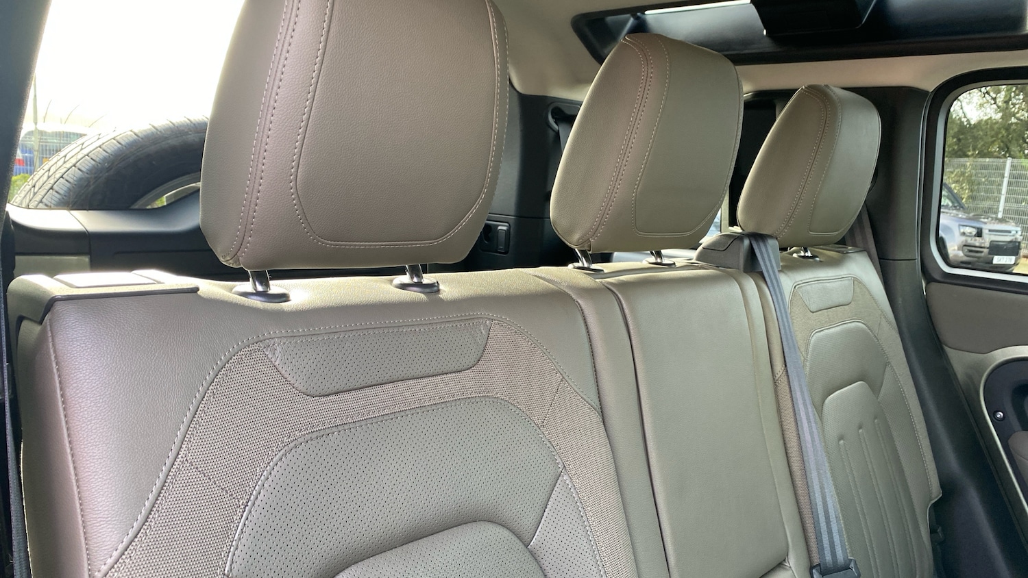 Used Land Rover Defender 2020 for sale - 77802244: Photo 41