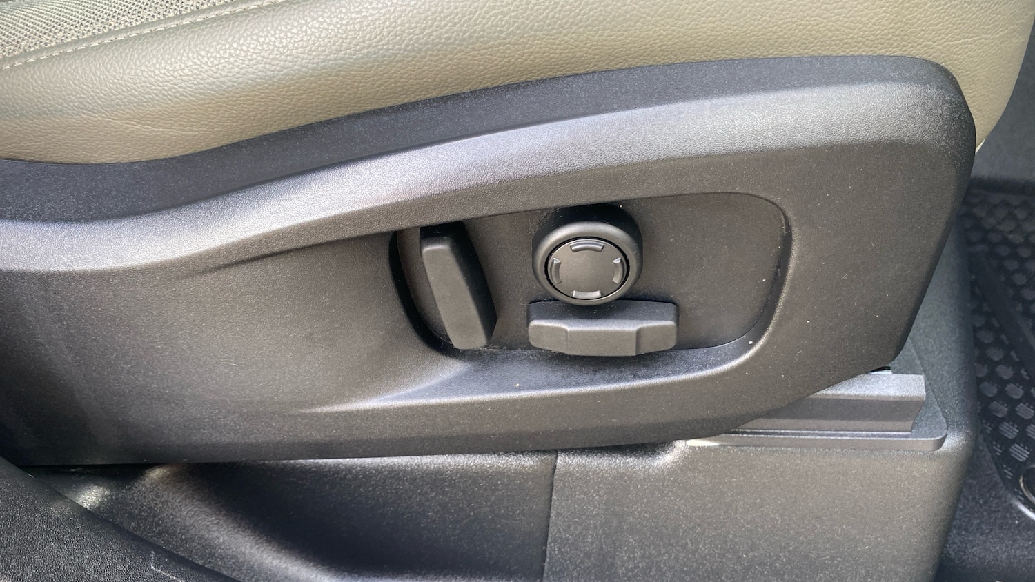 Used Land Rover Defender 2020 for sale - 77802244: Photo 48