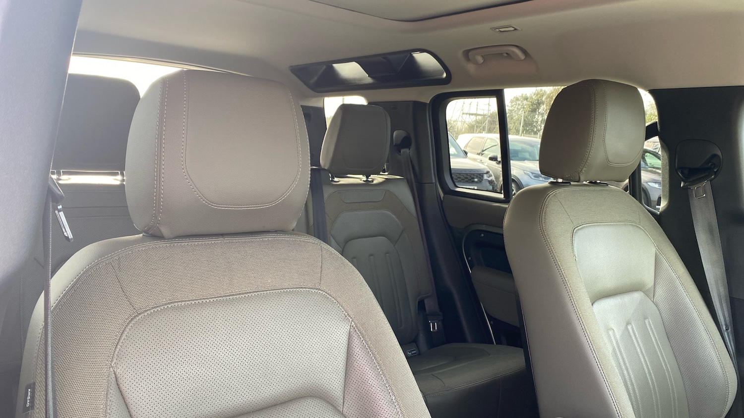 Used Land Rover Defender 2020 for sale - 77802244: Photo 50