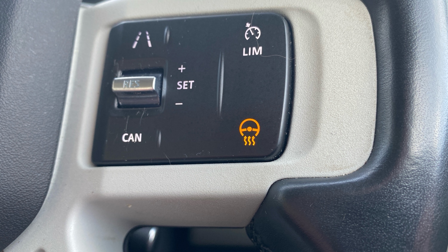 Used Land Rover Defender 2020 for sale - 77802244: Photo 54