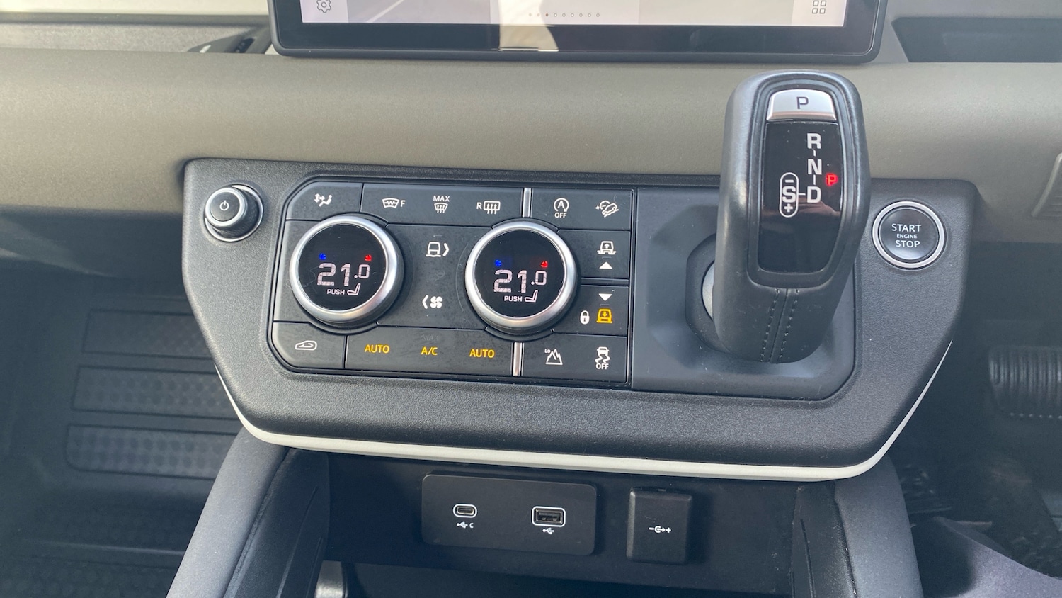 Used Land Rover Defender 2020 for sale - 77802244: Photo 58