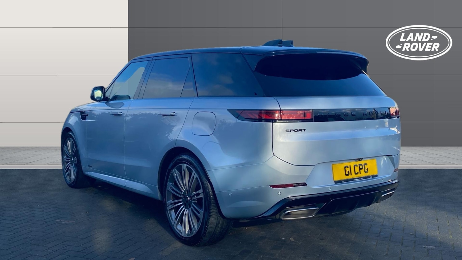 Used Land Rover Range Rover Sport 2023 for sale - 76877750: Photo 2