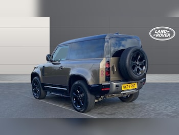 Used Land Rover Defender 2024 for sale - 78484685: Photo