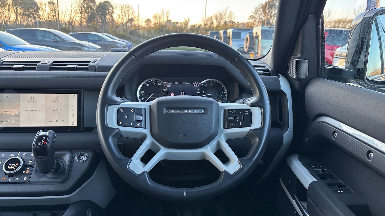 Used Land Rover Defender 2023 for sale - 77983874: Photo 15