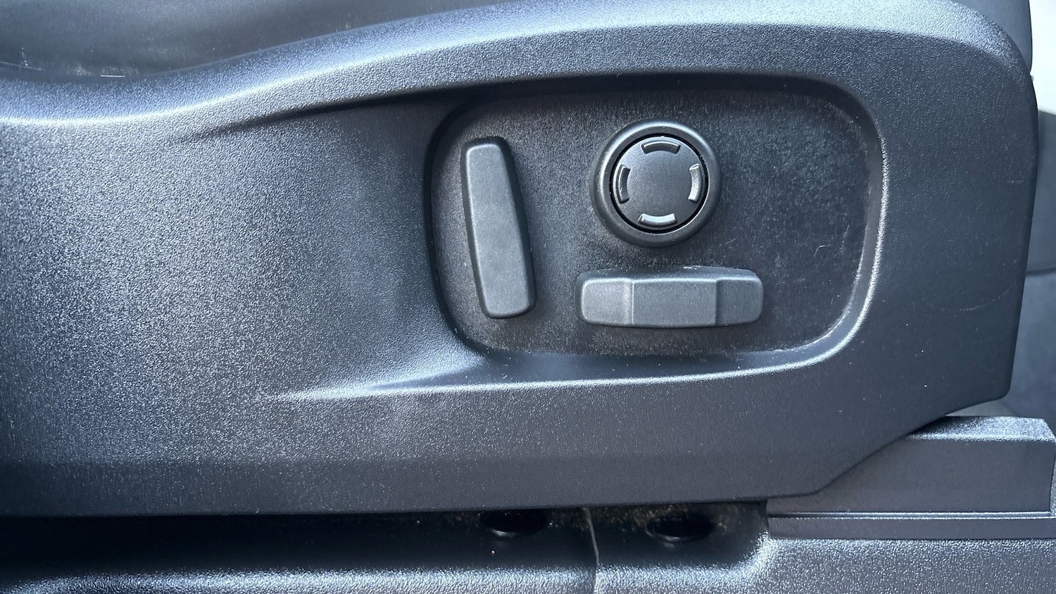 Used Land Rover Defender 2023 for sale - 77983874: Photo 44