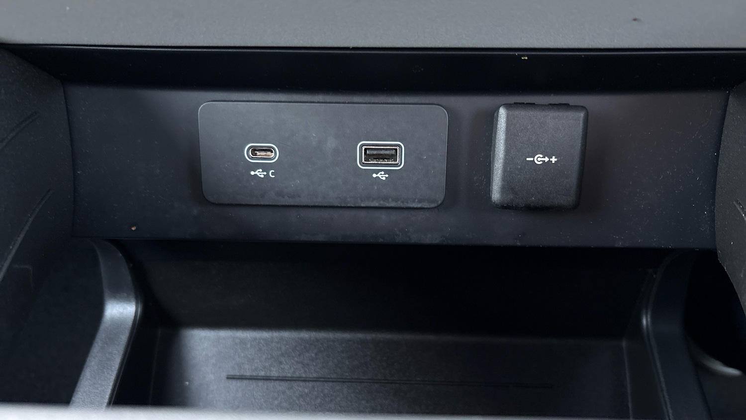 Used Land Rover Defender 2023 for sale - 77983874: Photo 46