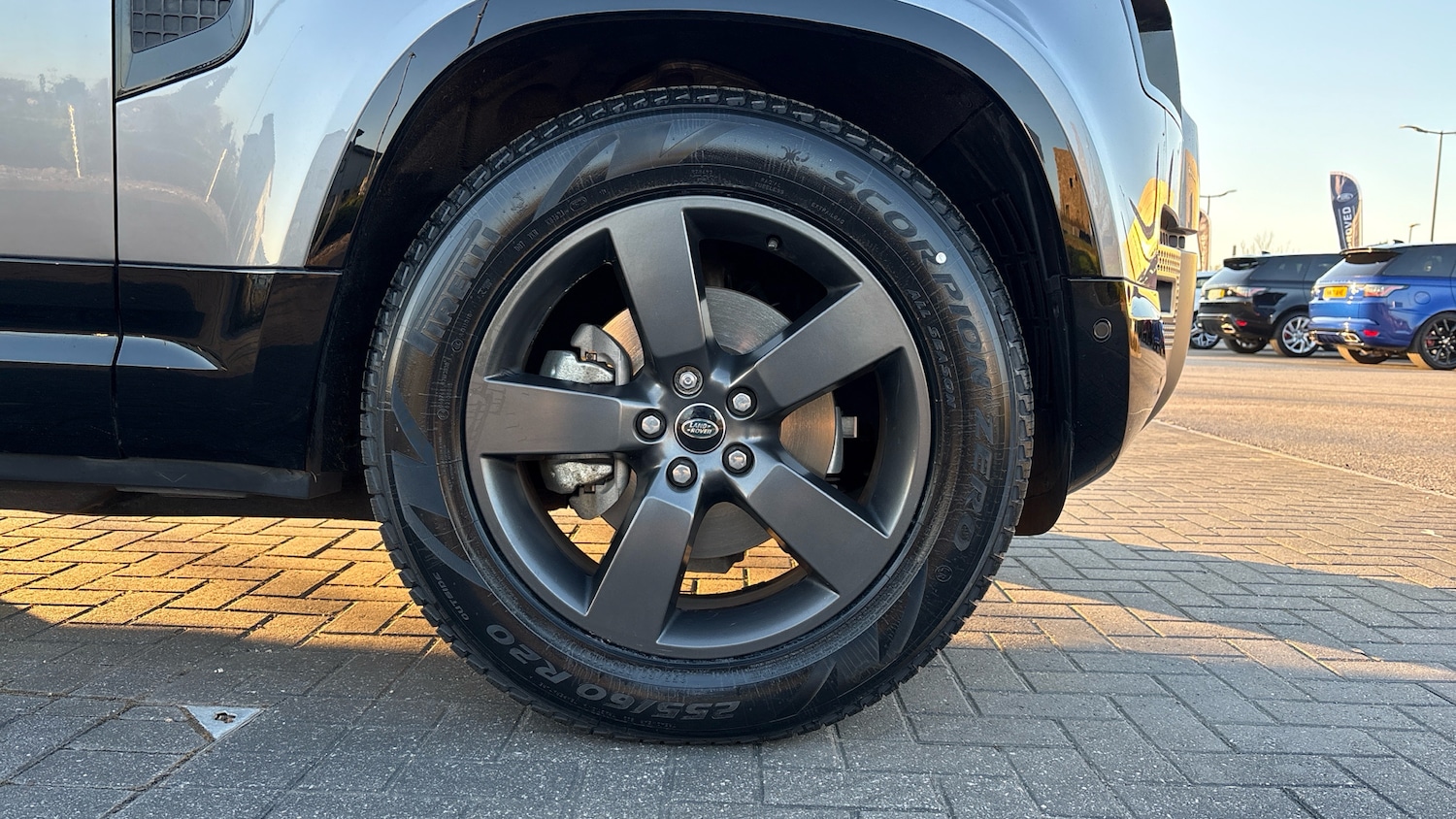 Used Land Rover Defender 2023 for sale - 77983874: Photo 8