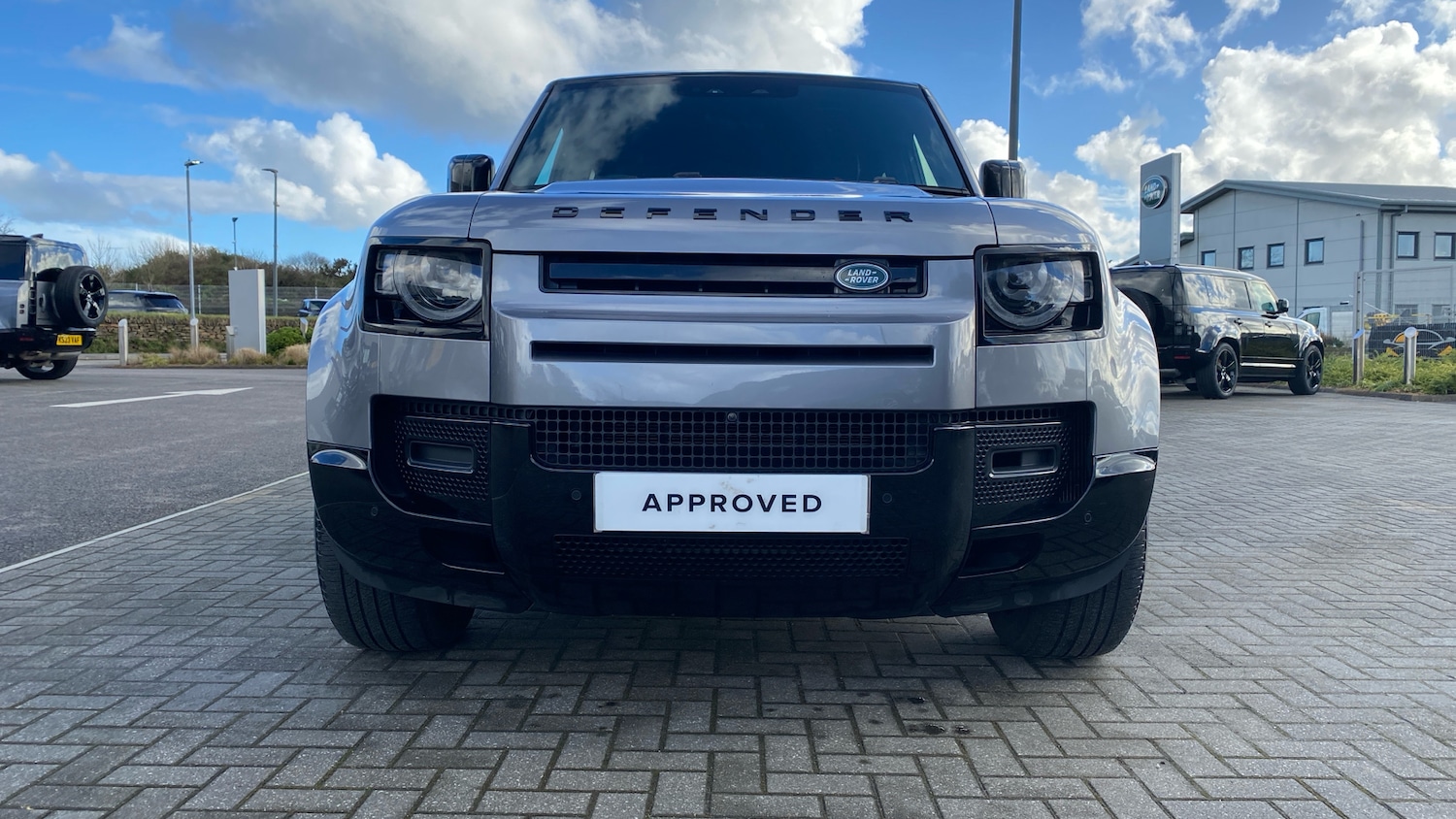 Used Land Rover Defender 2024 for sale - 77286180: Photo 32