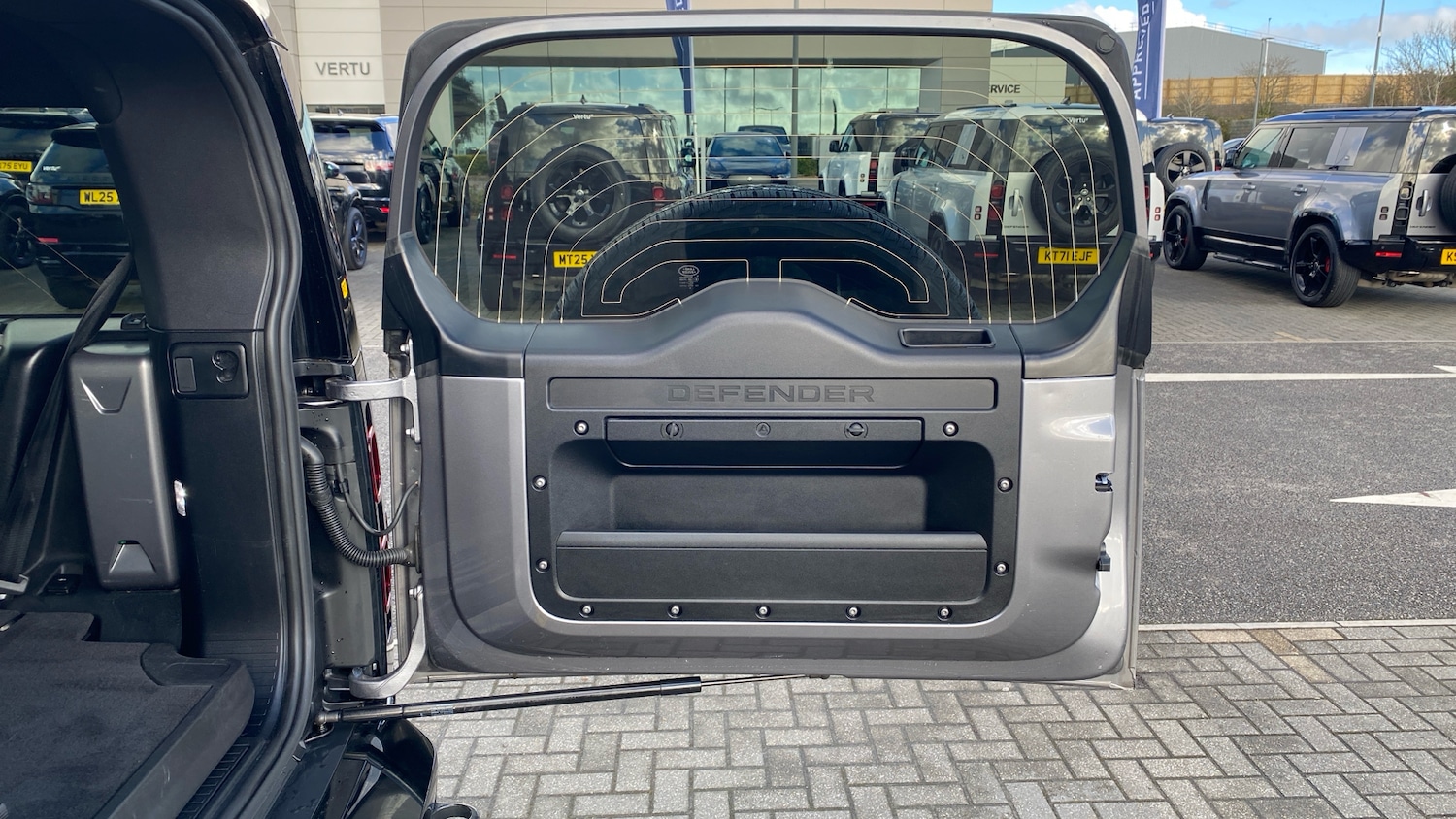 Used Land Rover Defender 2024 for sale - 77286180: Photo 39