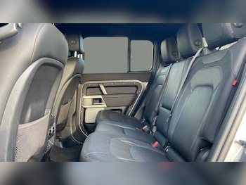 Used Land Rover Defender 2024 for sale - 77286180: Photo