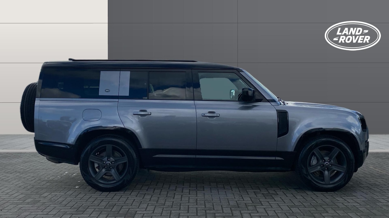 Used Land Rover Defender 2024 for sale - 77286180: Photo 5