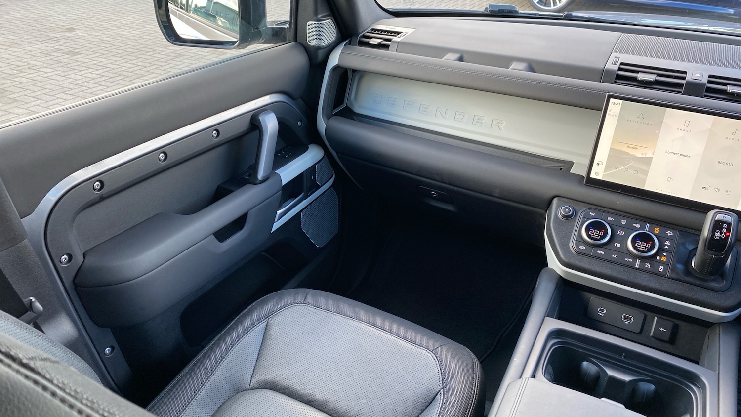 Used Land Rover Defender 2024 for sale - 77286180: Photo 73