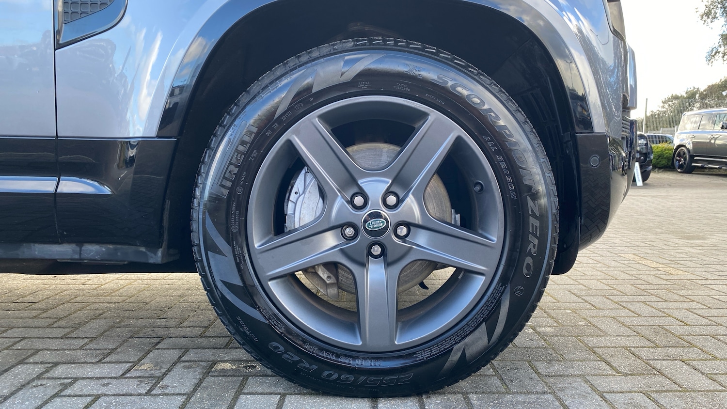 Used Land Rover Defender 2024 for sale - 77286180: Photo 8