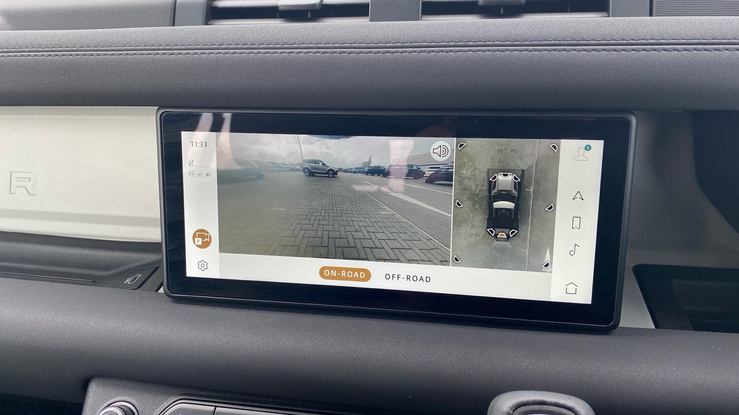 Used Land Rover Defender 2023 for sale - 76534293: Photo 12