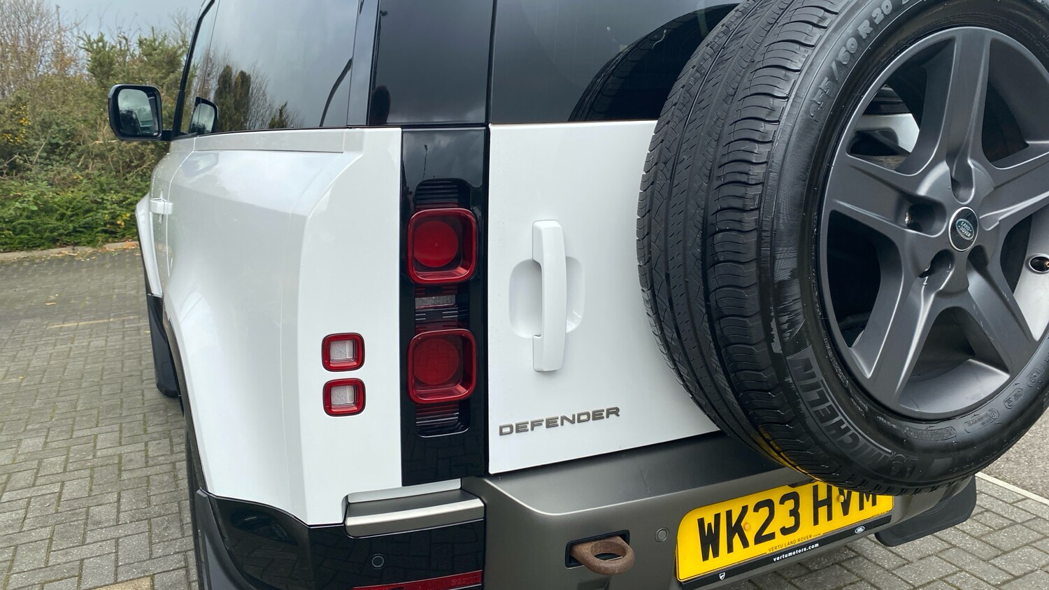 Used Land Rover Defender 2023 for sale - 76534293: Photo 19