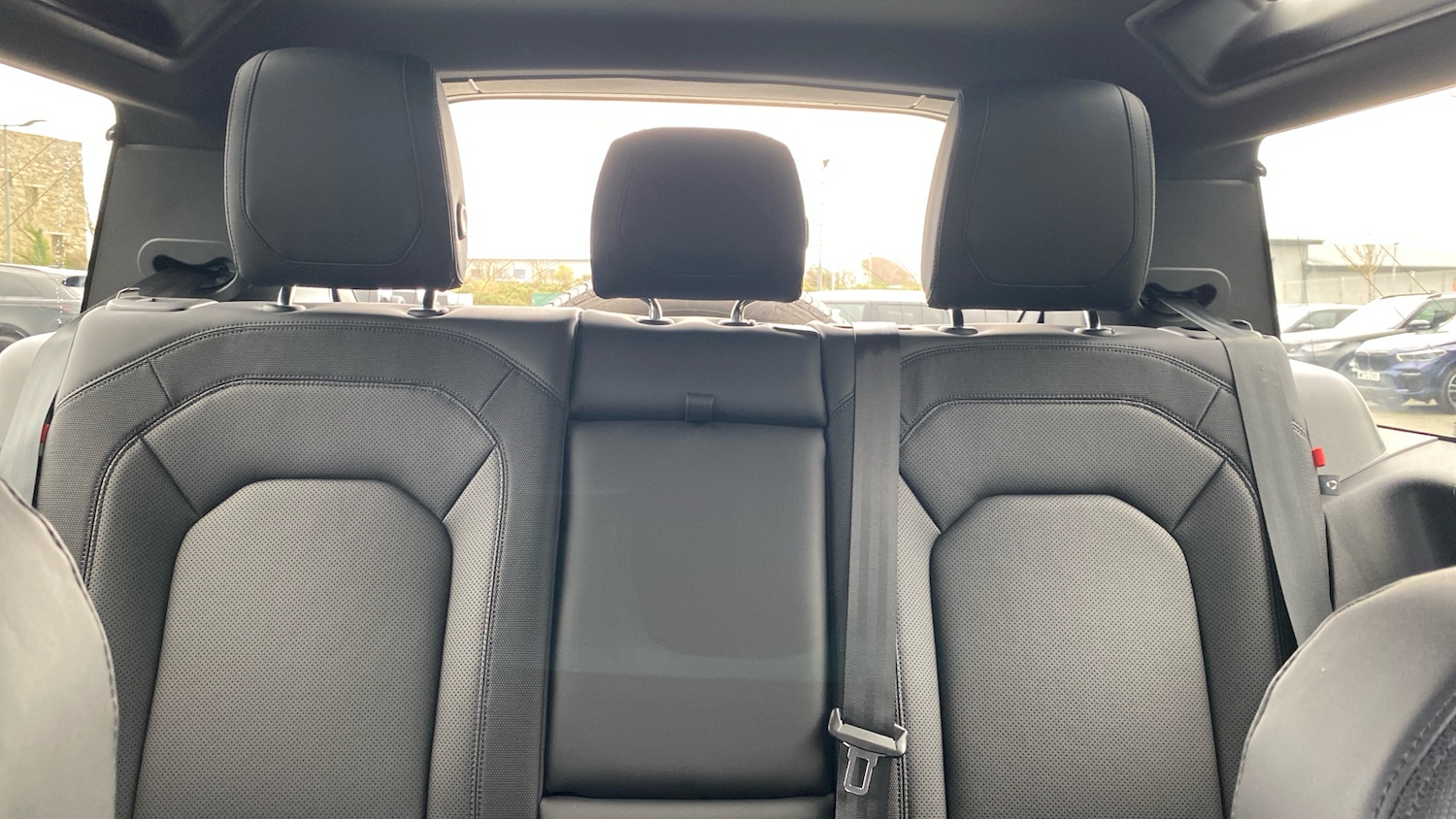 Used Land Rover Defender 2023 for sale - 76534293: Photo 46