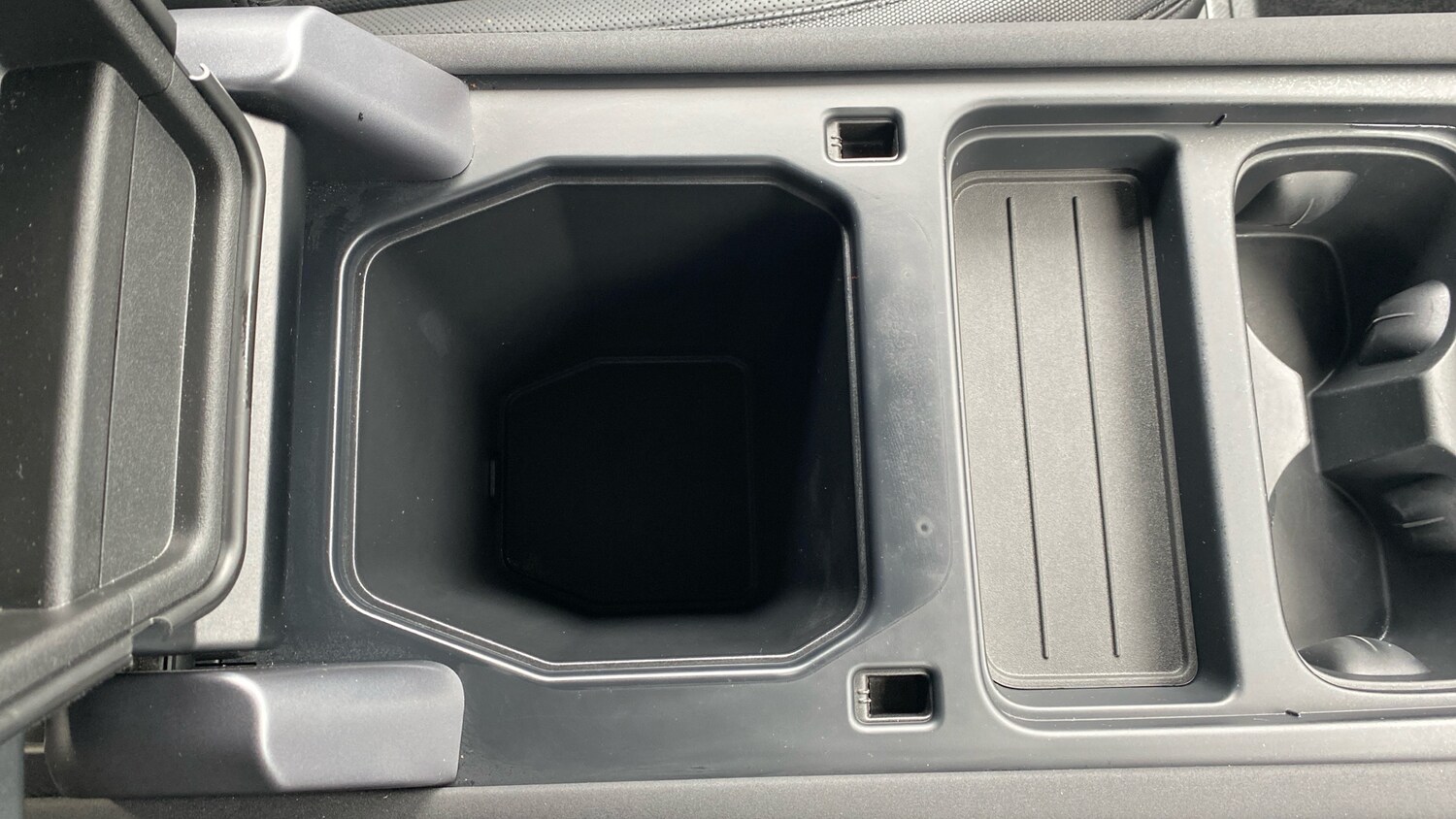 Used Land Rover Defender 2023 for sale - 76534293: Photo 49