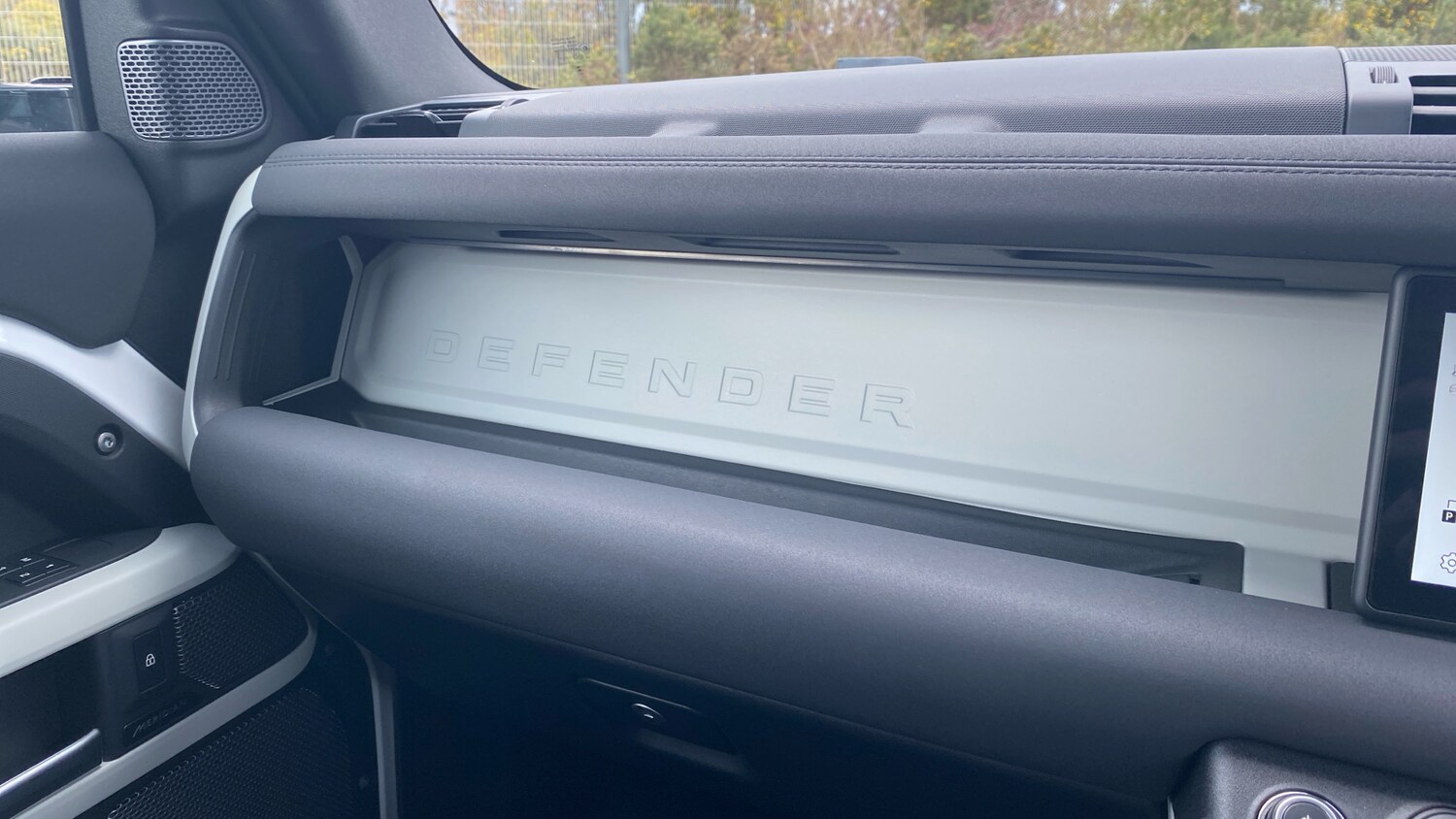 Used Land Rover Defender 2023 for sale - 76534293: Photo 58