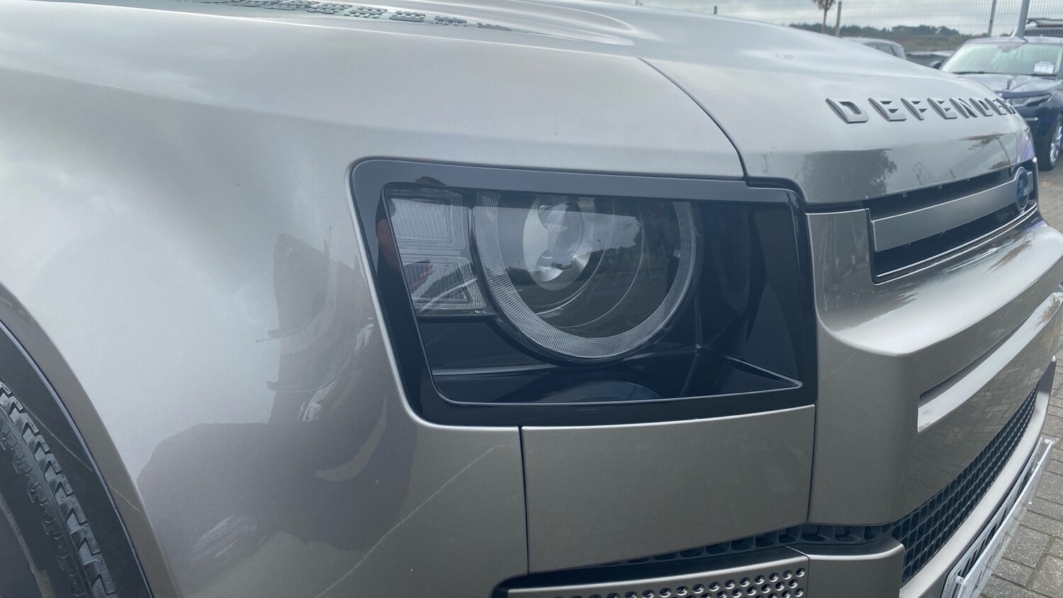 Used Land Rover Defender 2024 for sale - 76228133: Photo 17