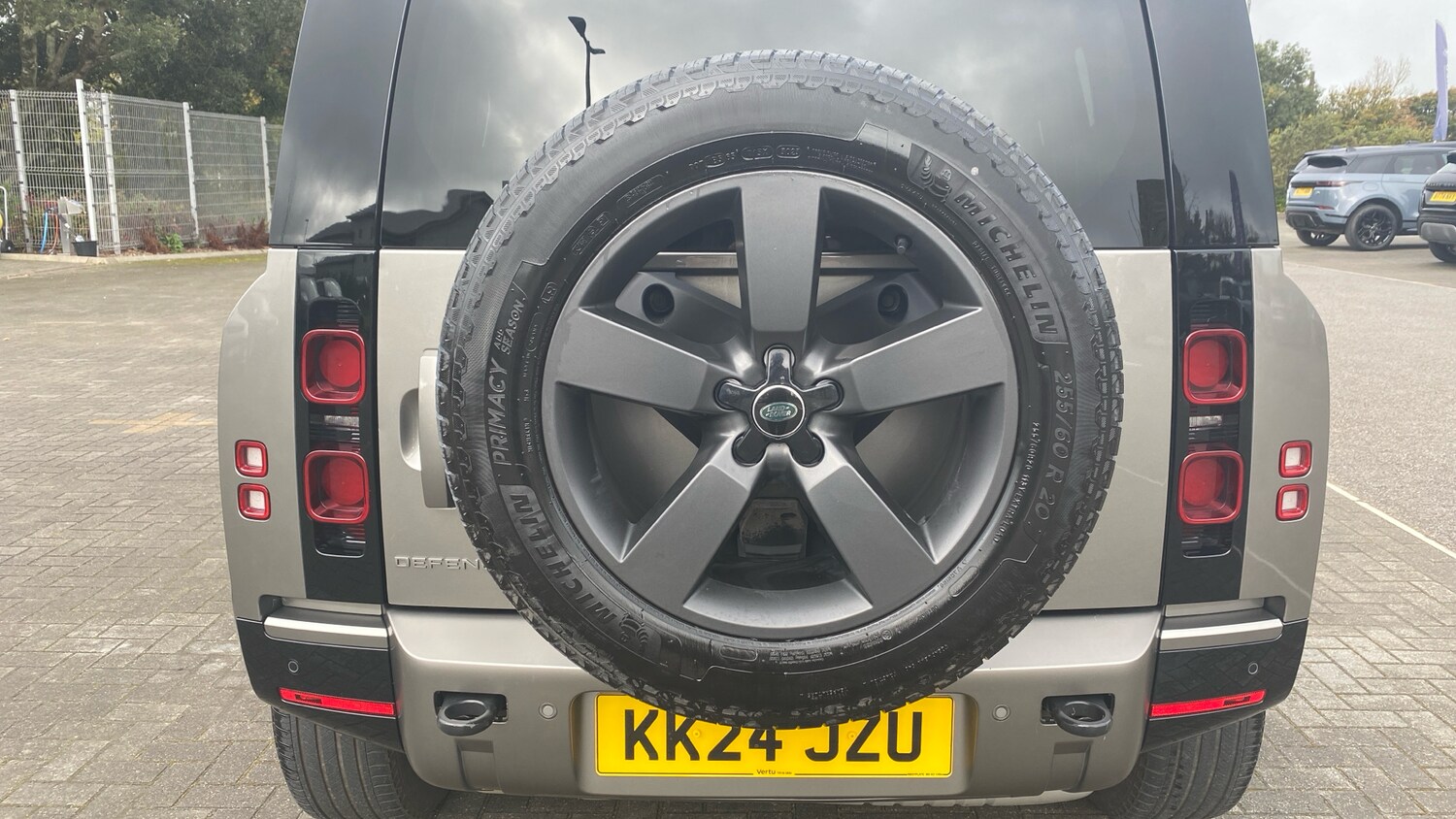 Used Land Rover Defender 2024 for sale - 76228133: Photo 27