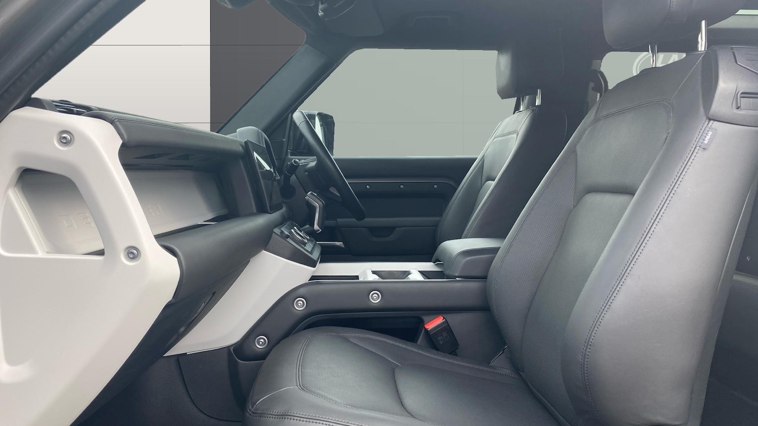 Used Land Rover Defender 2024 for sale - 76228133: Photo 3