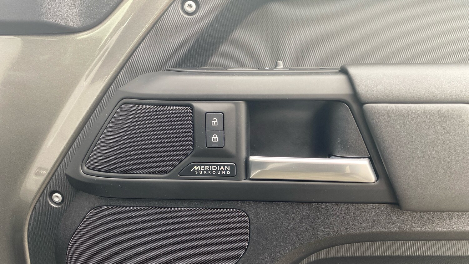 Used Land Rover Defender 2024 for sale - 76228133: Photo 41