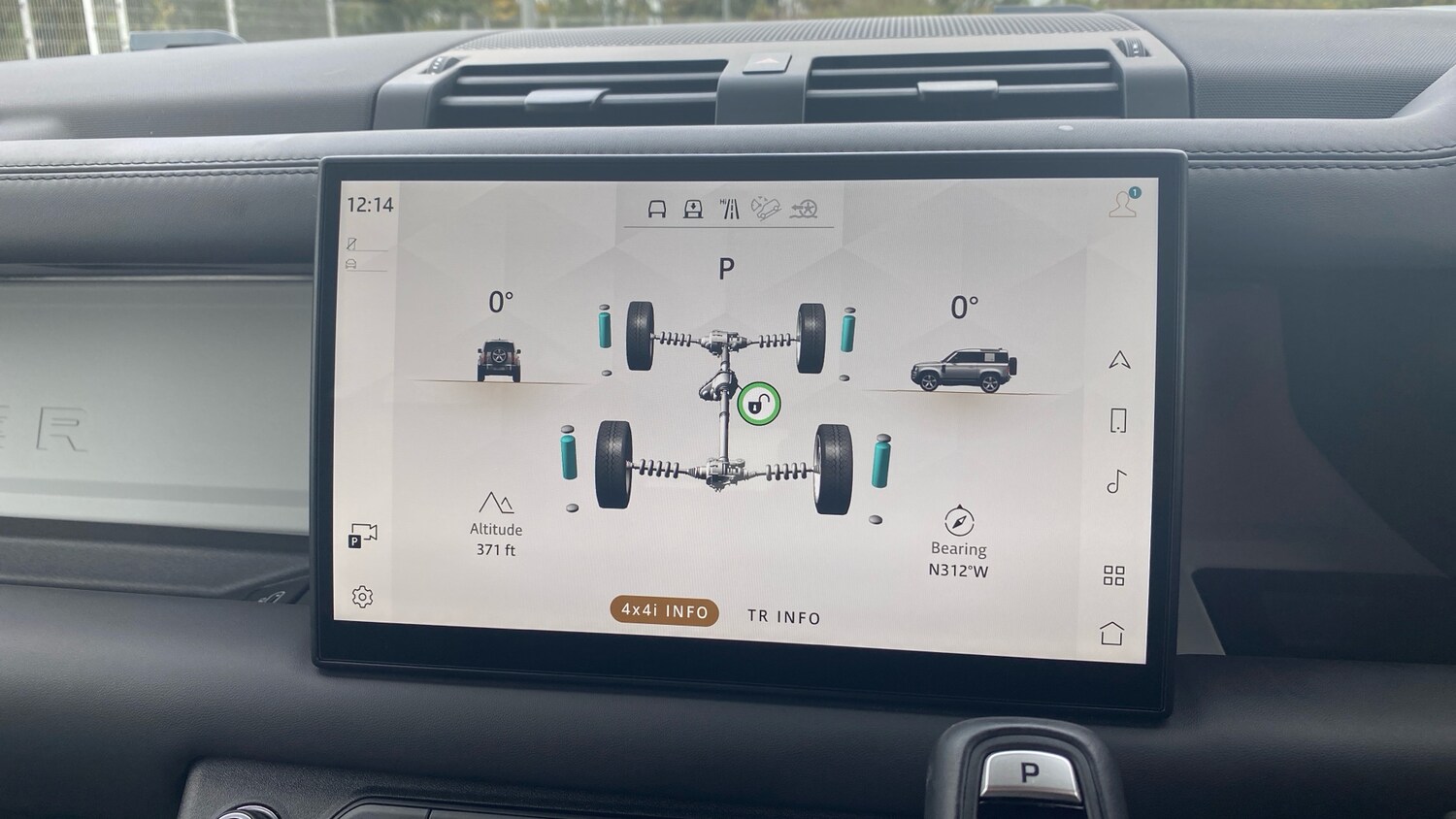 Used Land Rover Defender 2024 for sale - 76228133: Photo 55