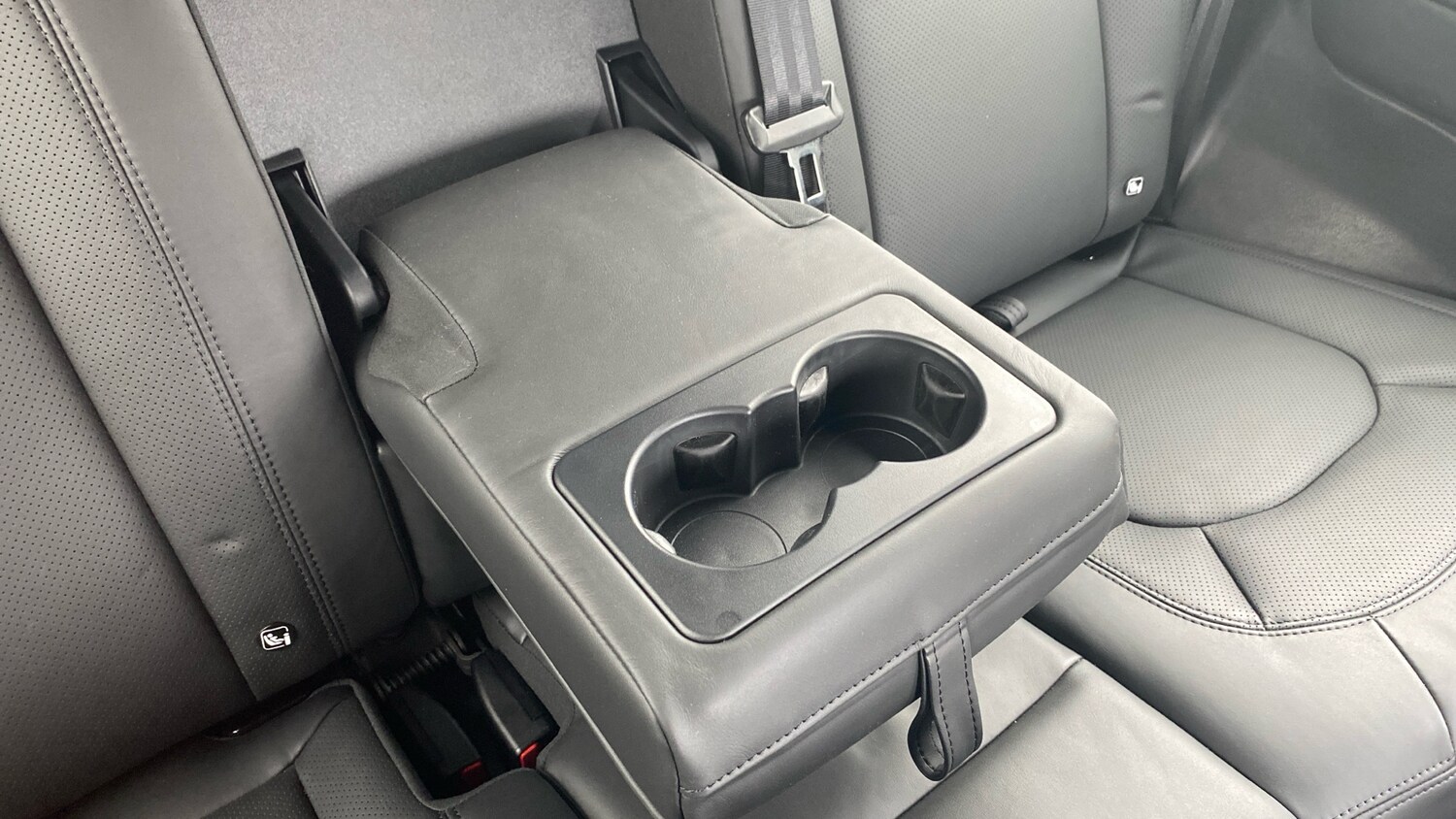 Used Land Rover Defender 2024 for sale - 76228133: Photo 62