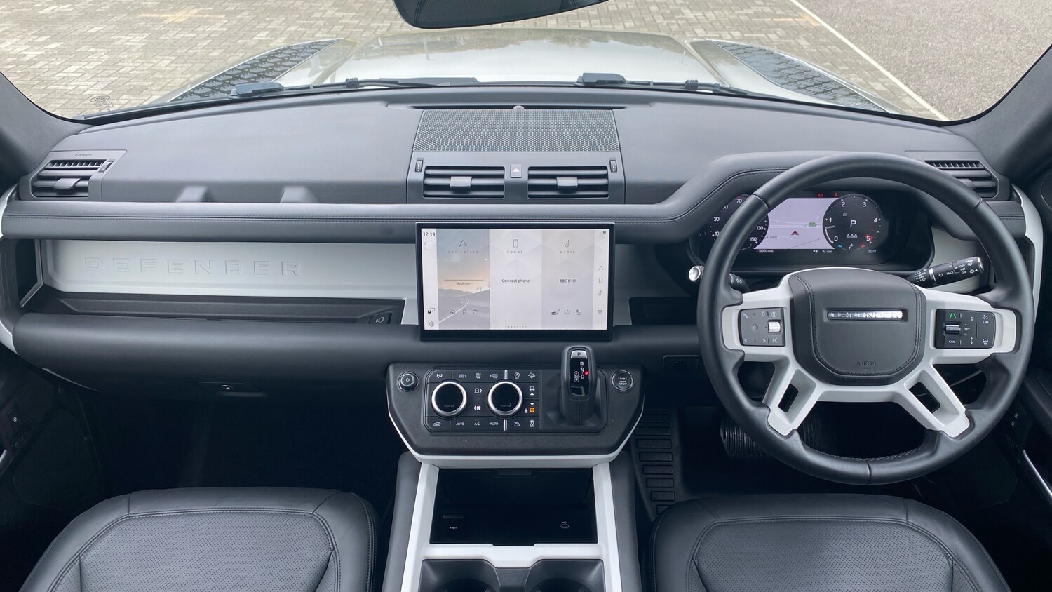 Used Land Rover Defender 2024 for sale - 76228133: Photo 9