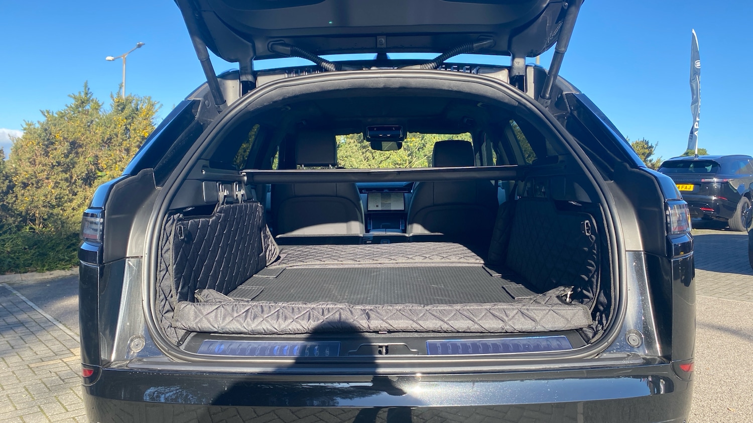 Used Land Rover Range Rover Velar 2025 for sale - 77807017: Photo 10