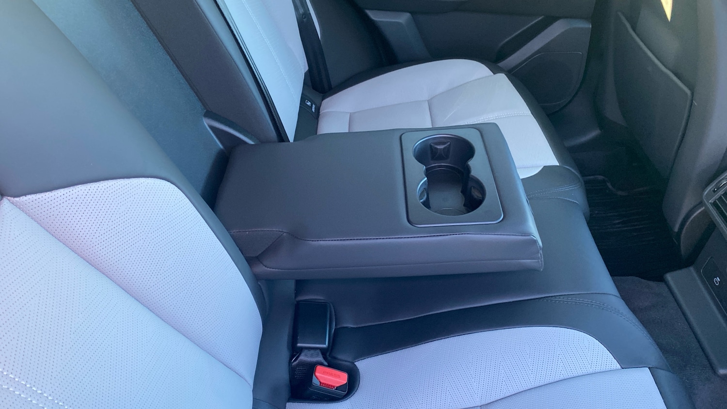 Used Land Rover Range Rover Velar 2025 for sale - 77807017: Photo 39