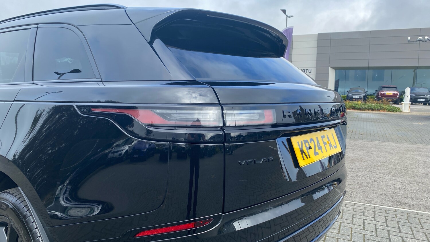 Used Land Rover Range Rover Velar 2024 for sale - 76302894: Photo 19