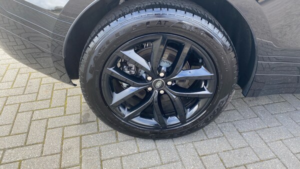 Used Land Rover Range Rover Velar 2024 for sale - 76302894: Photo 27