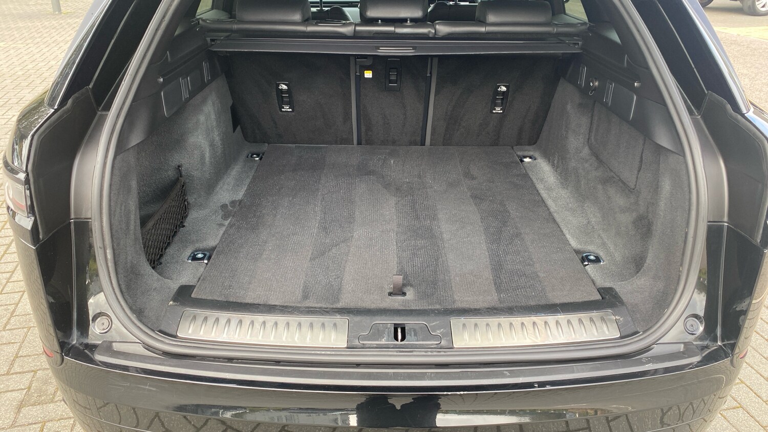 Used Land Rover Range Rover Velar 2024 for sale - 76302894: Photo 33