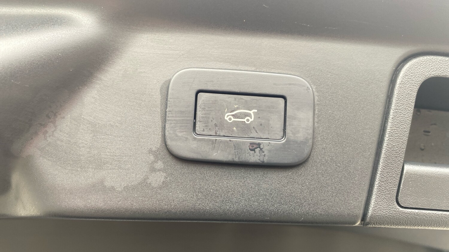 Used Land Rover Range Rover Velar 2024 for sale - 76302894: Photo 34