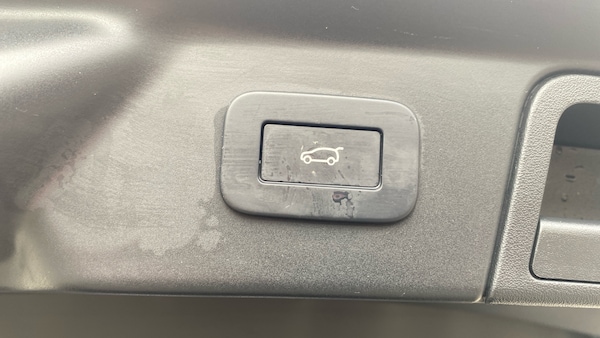 Used Land Rover Range Rover Velar 2024 for sale - 76302894: Photo 34