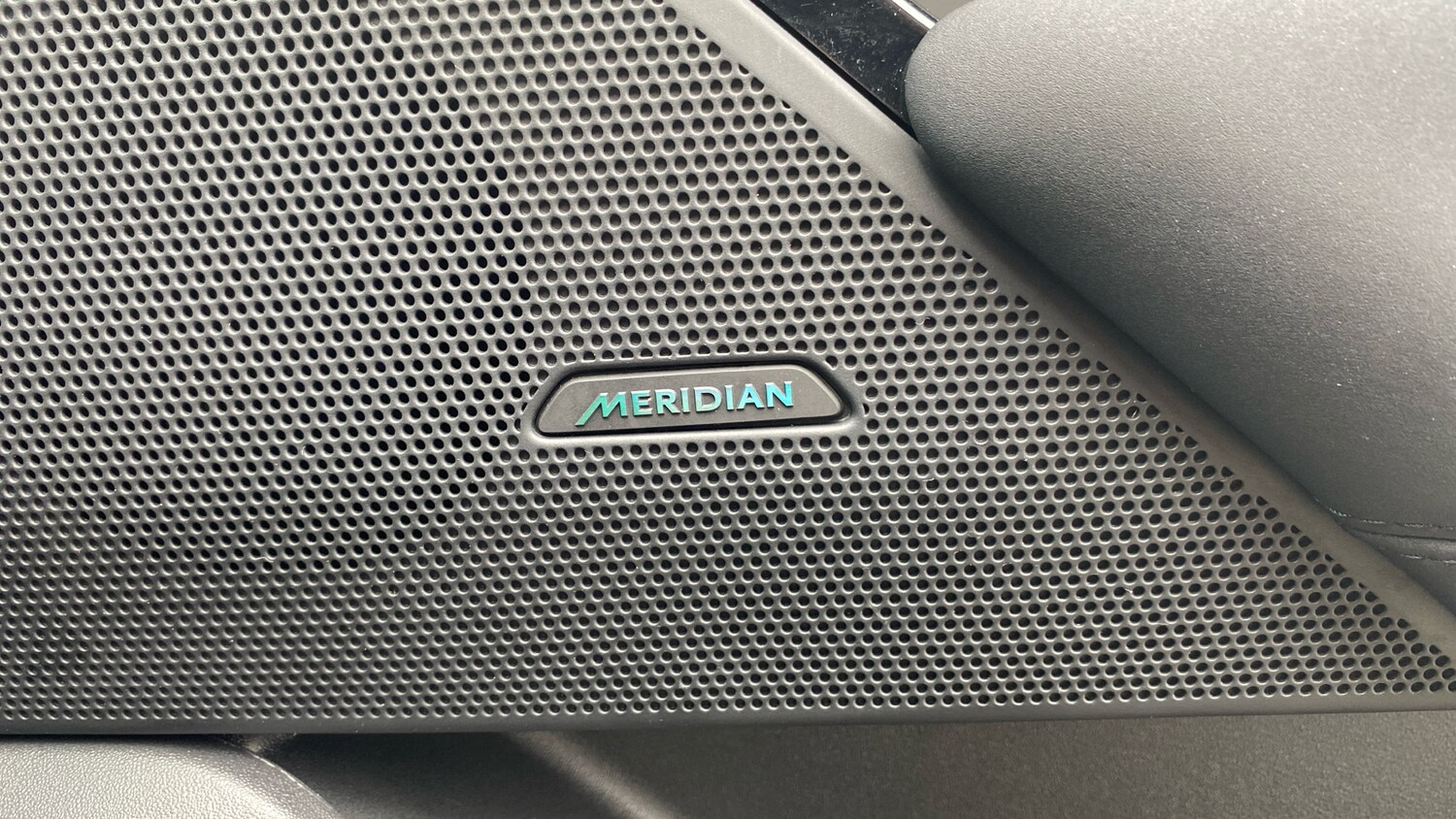 Used Land Rover Range Rover Velar 2024 for sale - 76302894: Photo 49