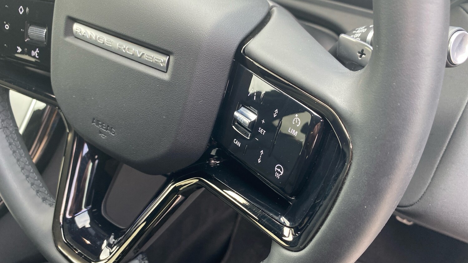 Used Land Rover Range Rover Velar 2024 for sale - 76302894: Photo 53