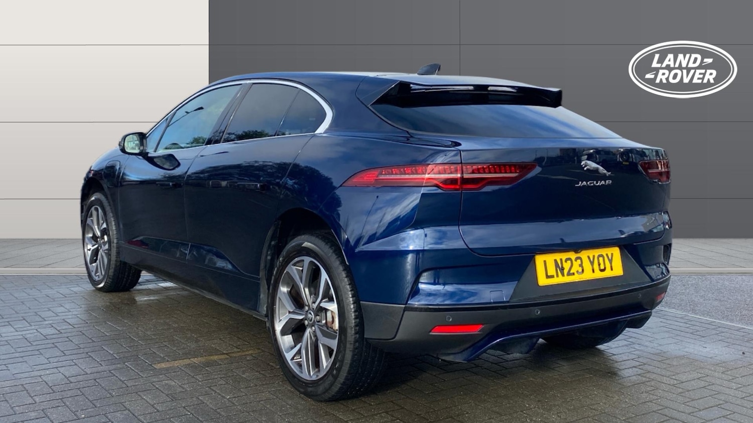 Used Jaguar I-Pace 2023 for sale - 77363916: Photo 2