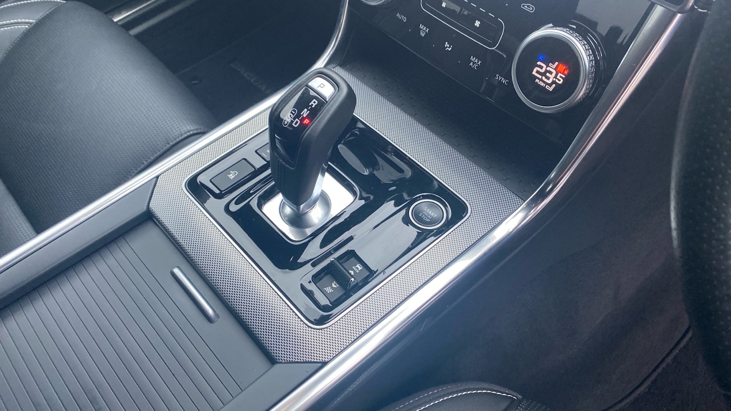 Used Jaguar XE 2020 for sale - 78212217: Photo 13