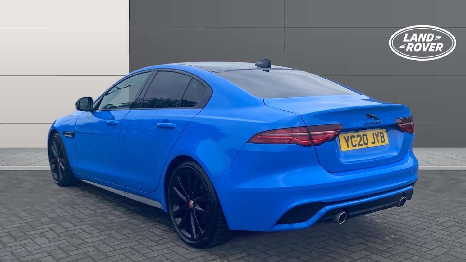 Used Jaguar XE 2020 for sale - 78212217: Photo 2